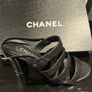 Chanel Sandal 39.5 Black with gold trim quilted heel